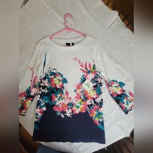 Raffaello size L NWT, navy w/ floral and white